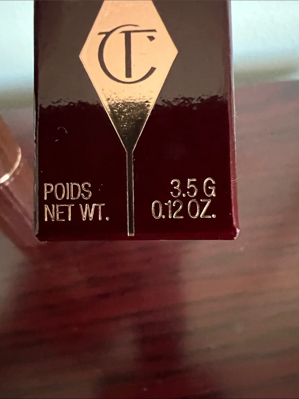 Charlotte Tilbury K.I.S.S.I.N.G. Lipstick - Yes Honey (Warm Nude / Beige)